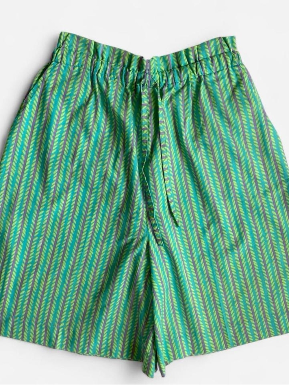 Vintage 90s L.L. Bean green multicolored abstract pull on shorts